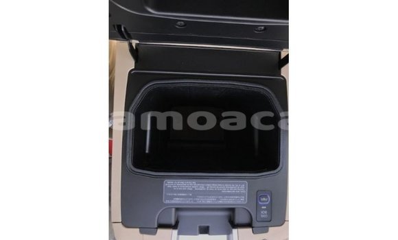 Buy Import Toyota Land Cruiser Black Car in Import - Dubai in A'ana Buy Import Toyota Land Cruiser Black Car in Import - Dubai in A'ana