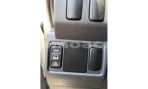 Buy Import Toyota Land Cruiser White Car in Import - Dubai in A'ana Buy Import Toyota Land Cruiser White Car in Import - Dubai in A'ana