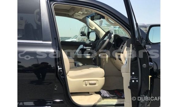 Buy Import Toyota Land Cruiser Black Car in Import - Dubai in A'ana Buy Import Toyota Land Cruiser Black Car in Import - Dubai in A'ana
