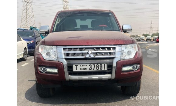 Acheter Import Voiture Mitsubishi Pajero Rouge à Import - Dubai, A'ana Acheter Import Voiture Mitsubishi Pajero Rouge à Import - Dubai, A'ana