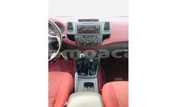 Buy Import Toyota Hilux Red Car in Import - Dubai in A'ana Buy Import Toyota Hilux Red Car in Import - Dubai in A'ana