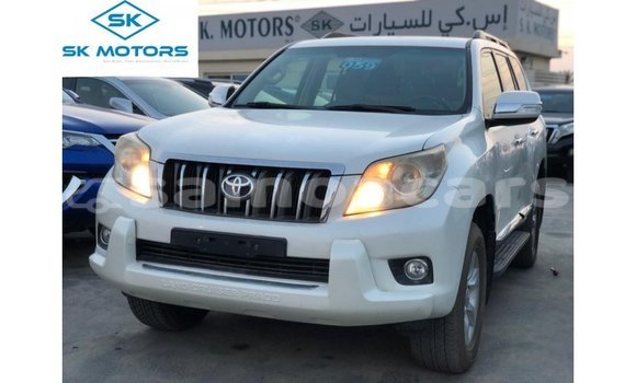 Buy Import Toyota Prado White Car in Import - Dubai in A'ana