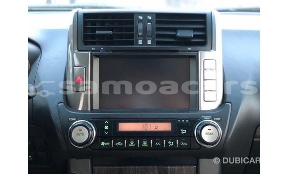 Acheter Import Voiture Toyota Prado Blanc à Import - Dubai, A'ana Acheter Import Voiture Toyota Prado Blanc à Import - Dubai, A'ana