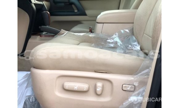 Acheter Import Voiture Toyota Land Cruiser Noir à Import - Dubai, A'ana Acheter Import Voiture Toyota Land Cruiser Noir à Import - Dubai, A'ana