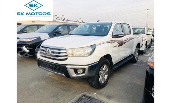 Buy Import Toyota Hilux White Car in Import - Dubai in A'ana