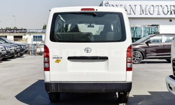 Buy Import Toyota Hiace White Car in Import - Dubai in A'ana Buy Import Toyota Hiace White Car in Import - Dubai in A'ana
