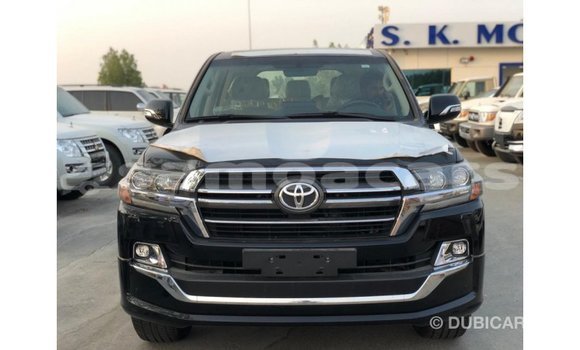 Buy Import Toyota Land Cruiser Black Car in Import - Dubai in A'ana Buy Import Toyota Land Cruiser Black Car in Import - Dubai in A'ana