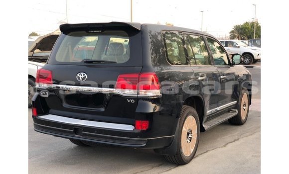 Buy Import Toyota Land Cruiser Black Car in Import - Dubai in A'ana Buy Import Toyota Land Cruiser Black Car in Import - Dubai in A'ana