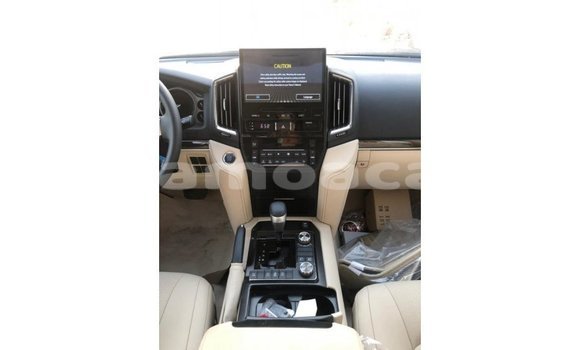 Buy Import Toyota Land Cruiser Black Car in Import - Dubai in A'ana Buy Import Toyota Land Cruiser Black Car in Import - Dubai in A'ana