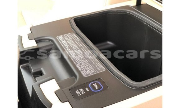 Buy Import Toyota Land Cruiser Black Car in Import - Dubai in A'ana Buy Import Toyota Land Cruiser Black Car in Import - Dubai in A'ana