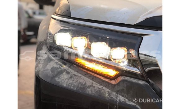 Acheter Import Voiture Toyota Prado Noir à Import - Dubai, A'ana Acheter Import Voiture Toyota Prado Noir à Import - Dubai, A'ana