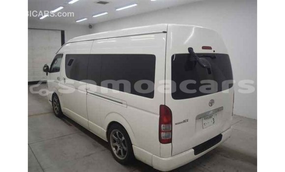 Acheter Import Voiture Toyota Hiace Blanc à Import - Dubai, A'ana Acheter Import Voiture Toyota Hiace Blanc à Import - Dubai, A'ana