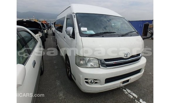 Acheter Import Voiture Toyota Hiace Blanc à Import - Dubai, A'ana Acheter Import Voiture Toyota Hiace Blanc à Import - Dubai, A'ana