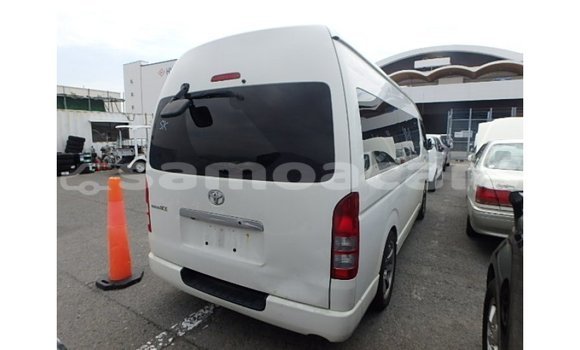 Acheter Import Voiture Toyota Hiace Blanc à Import - Dubai, A'ana Acheter Import Voiture Toyota Hiace Blanc à Import - Dubai, A'ana