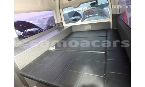 Acheter Import Voiture Toyota Hiace Blanc à Import - Dubai, A'ana Acheter Import Voiture Toyota Hiace Blanc à Import - Dubai, A'ana