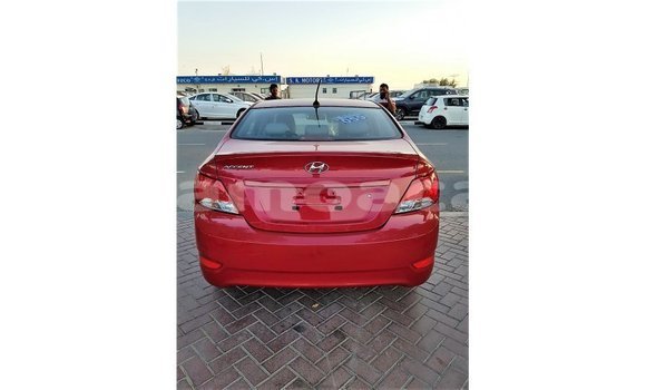 Acheter Import Voiture Hyundai Accent Rouge à Import - Dubai, A'ana Acheter Import Voiture Hyundai Accent Rouge à Import - Dubai, A'ana