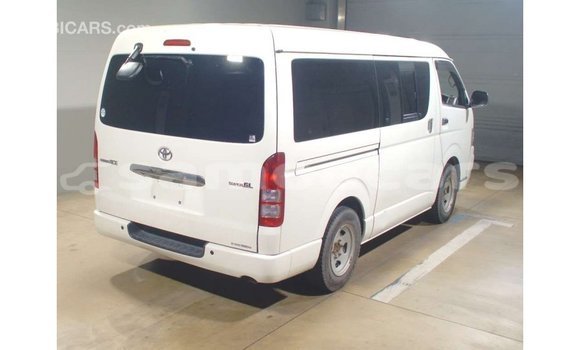 Acheter Import Voiture Toyota Hiace Blanc à Import - Dubai, A'ana Acheter Import Voiture Toyota Hiace Blanc à Import - Dubai, A'ana