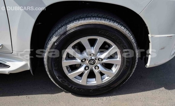 Buy Import Toyota Land Cruiser White Car in Import - Dubai in A'ana Buy Import Toyota Land Cruiser White Car in Import - Dubai in A'ana