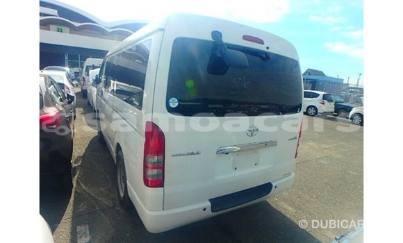 Acheter Import Voiture Toyota Hiace Blanc à Import - Dubai, A'ana Acheter Import Voiture Toyota Hiace Blanc à Import - Dubai, A'ana