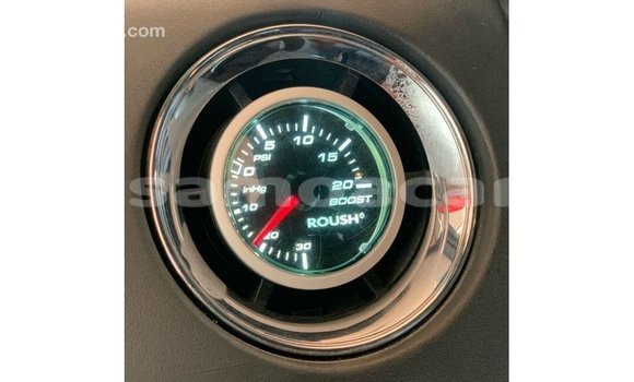 Acheter Import Voiture Ford Club Wagon Rouge à Import - Dubai, A'ana Acheter Import Voiture Ford Club Wagon Rouge à Import - Dubai, A'ana