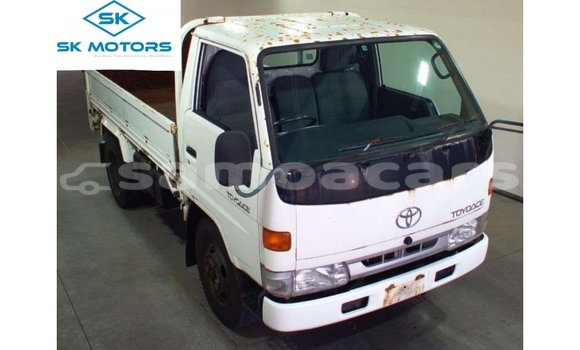 Acheter Import Voiture Toyota Dyna Blanc à Import - Dubai, A'ana Acheter Import Voiture Toyota Dyna Blanc à Import - Dubai, A'ana