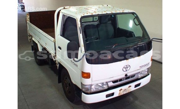 Acheter Import Voiture Toyota Dyna Blanc à Import - Dubai, A'ana Acheter Import Voiture Toyota Dyna Blanc à Import - Dubai, A'ana