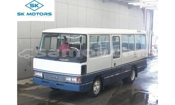 Buy Import Toyota Coaster White Car in Import - Dubai in A'ana