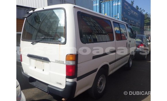 Acheter Import Voiture Toyota Hiace Blanc à Import - Dubai, A'ana Acheter Import Voiture Toyota Hiace Blanc à Import - Dubai, A'ana
