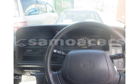 Acheter Import Voiture Toyota Hiace Blanc à Import - Dubai, A'ana Acheter Import Voiture Toyota Hiace Blanc à Import - Dubai, A'ana