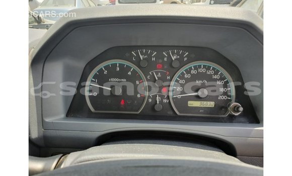 Acheter Import Voiture Toyota Land Cruiser Blanc à Import - Dubai, A'ana Acheter Import Voiture Toyota Land Cruiser Blanc à Import - Dubai, A'ana