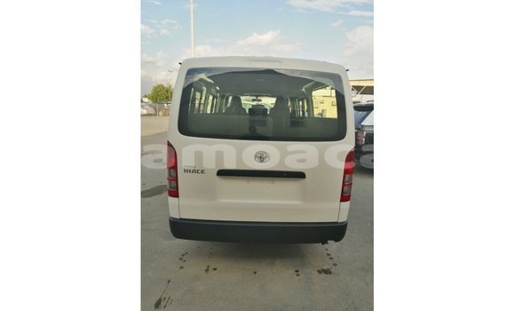 Acheter Import Voiture Toyota Hiace Blanc à Import - Dubai, A'ana Acheter Import Voiture Toyota Hiace Blanc à Import - Dubai, A'ana