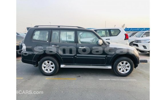 Acheter Import Voiture Mitsubishi Pajero Noir à Import - Dubai, A'ana Acheter Import Voiture Mitsubishi Pajero Noir à Import - Dubai, A'ana