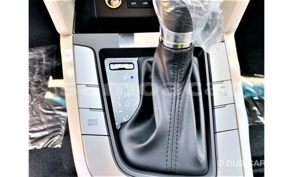 Acheter Import Voiture Hyundai Elantra Blanc à Import - Dubai, A'ana Acheter Import Voiture Hyundai Elantra Blanc à Import - Dubai, A'ana