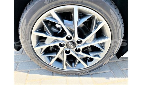 Acheter Import Voiture Hyundai Elantra Blanc à Import - Dubai, A'ana Acheter Import Voiture Hyundai Elantra Blanc à Import - Dubai, A'ana