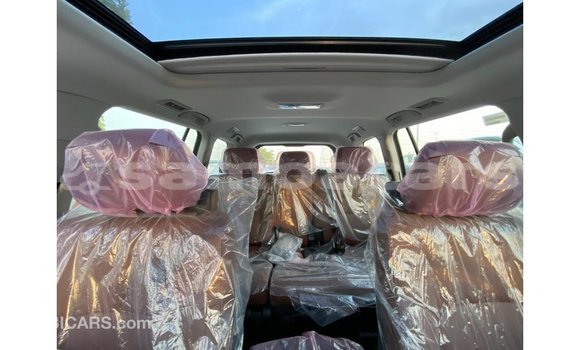 Buy Import Toyota Land Cruiser White Car in Import - Dubai in A'ana Buy Import Toyota Land Cruiser White Car in Import - Dubai in A'ana