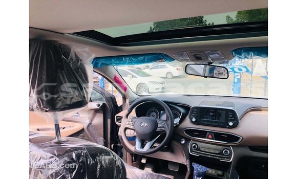 Acheter Import Voiture Hyundai Santa Fe Vert à Import - Dubai, A'ana Acheter Import Voiture Hyundai Santa Fe Vert à Import - Dubai, A'ana