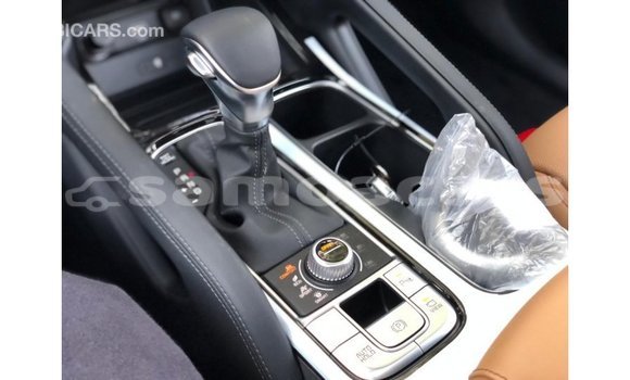 Buy Import Kia Carens White Car in Import - Dubai in A'ana Buy Import Kia Carens White Car in Import - Dubai in A'ana