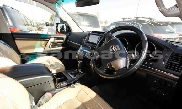 Buy Import Toyota Land Cruiser Black Car in Import - Dubai in A'ana Buy Import Toyota Land Cruiser Black Car in Import - Dubai in A'ana