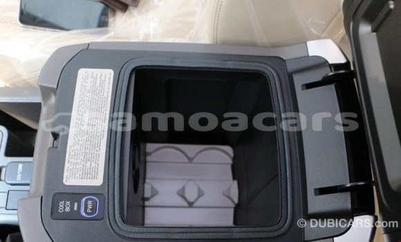 Acheter Import Voiture Toyota Prado Noir à Import - Dubai, A'ana Acheter Import Voiture Toyota Prado Noir à Import - Dubai, A'ana