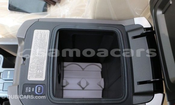 Acheter Import Voiture Toyota Prado Noir à Import - Dubai, A'ana Acheter Import Voiture Toyota Prado Noir à Import - Dubai, A'ana