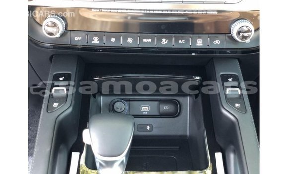 Acheter Import Voiture Kia Carens Blanc à Import - Dubai, A'ana Acheter Import Voiture Kia Carens Blanc à Import - Dubai, A'ana