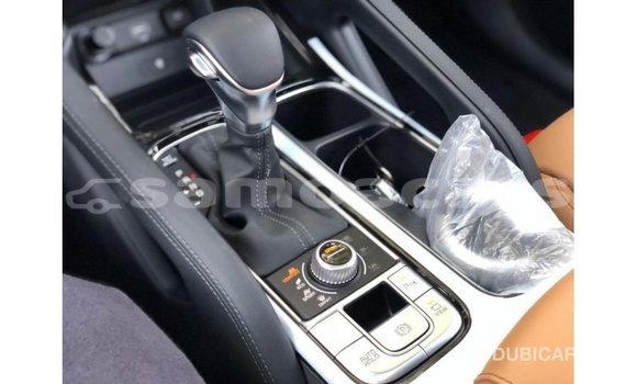 Acheter Import Voiture Kia Carens Blanc à Import - Dubai, A'ana Acheter Import Voiture Kia Carens Blanc à Import - Dubai, A'ana