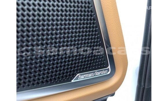 Acheter Import Voiture Kia Carens Blanc à Import - Dubai, A'ana Acheter Import Voiture Kia Carens Blanc à Import - Dubai, A'ana