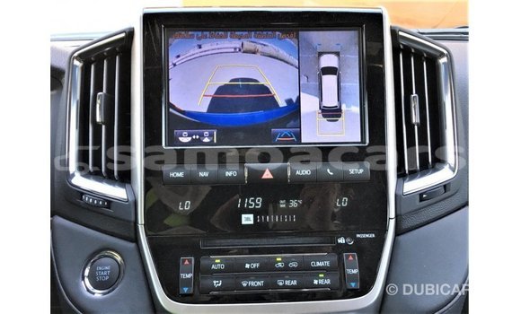 Acheter Import Voiture Toyota Land Cruiser Noir à Import - Dubai, A'ana Acheter Import Voiture Toyota Land Cruiser Noir à Import - Dubai, A'ana