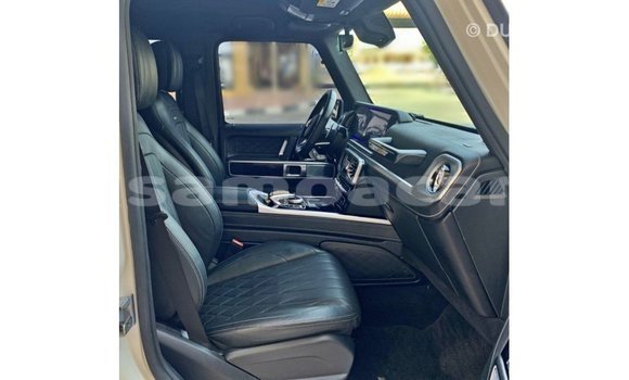 Buy Import Mercedes-Benz 190 White Car in Import - Dubai in A'ana Buy Import Mercedes-Benz 190 White Car in Import - Dubai in A'ana