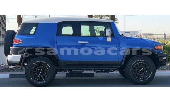 Acheter Import Voiture Toyota FJ Cruiser Bleu à Import - Dubai, A'ana Acheter Import Voiture Toyota FJ Cruiser Bleu à Import - Dubai, A'ana