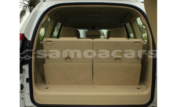 Buy Import Toyota Prado White Car in Import - Dubai in A'ana Buy Import Toyota Prado White Car in Import - Dubai in A'ana