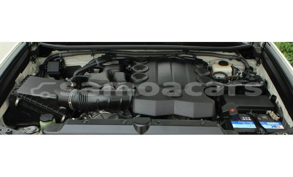 Buy Import Toyota Prado White Car in Import - Dubai in A'ana Buy Import Toyota Prado White Car in Import - Dubai in A'ana