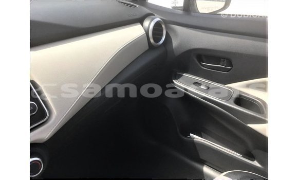 Acheter Import Voiture Nissan Sunny Blanc à Import - Dubai, A'ana Acheter Import Voiture Nissan Sunny Blanc à Import - Dubai, A'ana