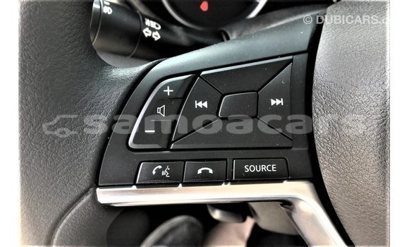 Acheter Import Voiture Nissan Sunny Blanc à Import - Dubai, A'ana Acheter Import Voiture Nissan Sunny Blanc à Import - Dubai, A'ana